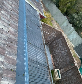 Sealing Tiles Roof